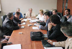 Лицитацијата на моменти беше комична, затоа што таму имаше луѓе кои не беа дел од неа